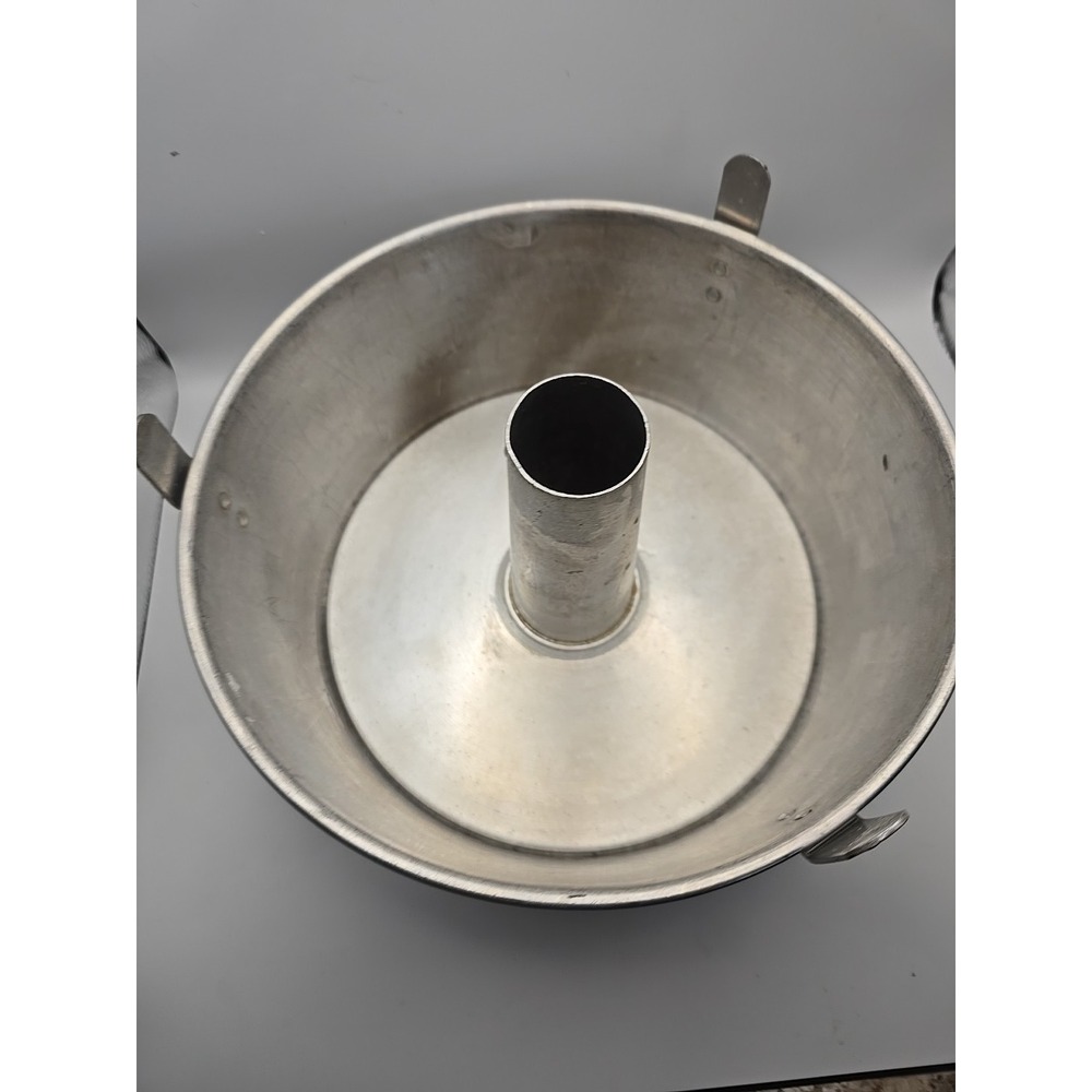 Angel Food Cake Pan Round‎ 2 pc Aluminum Tube Baking Priscilla Ware - Picture 2 of 6